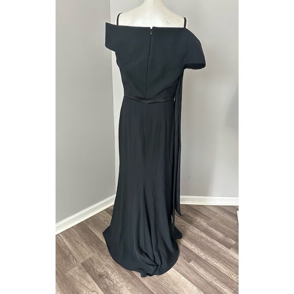 Alexander McQueen Drape Off-The-Shoulder Side Slit Gown - Picture 8 of 11